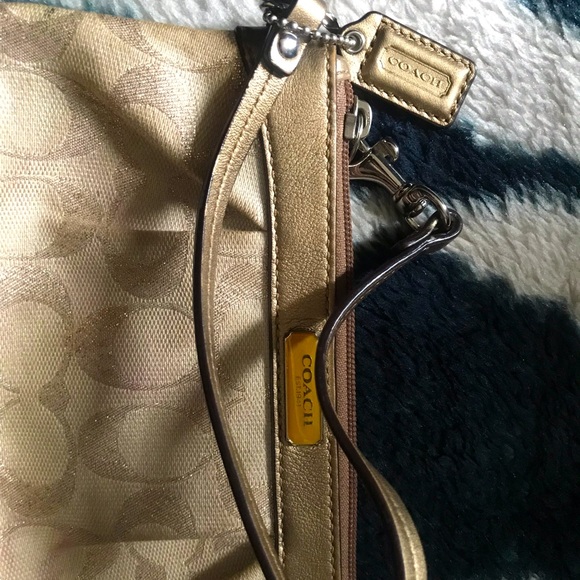 Coach small bag - Picture 1 of 5